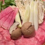 水炊き吟醸もつ鍋 由乃 - 