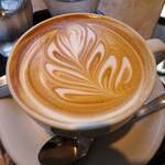 VINOMOND COFFEE ROASTER - カフェラテ Sサイズ550円