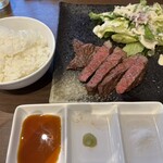 淡路牛と炭とワイン パパーレ - 