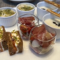 Lounge & Dining G - 