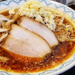 らぁめん優雅 - 味玉トッピング　刻みニンニクが効きます