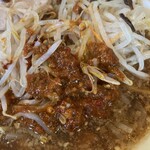 にかいや - 半分デフォルトで食べたら、オロチョンで味変を楽しめます。