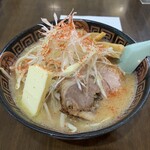 薄野 中村屋 - みそラーメンにバタートッピング