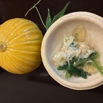 よし澤 - 蟹、ほうれん草、油揚げの炊き合わせ