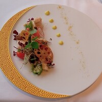 Kobe Grill - 播州赤鶏胸肉のコンフィー　六甲シャンピニオンデュクセル　青みかんと神戸スパイスのレムラード