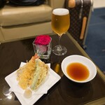 エミレーツ・ラウンジ - 