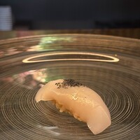 鮨 四 - 