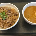 なか卯 - 牛すき丼（並盛）と具だくさんとん汁　