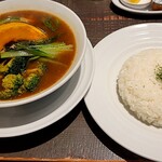 カリーサボイ - ・チキン野菜のカリーレギュラーサイズ