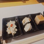 松茸山 別所和苑 - 前菜、から松茸居ます