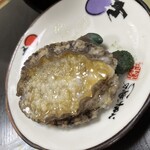 民宿 鈴亀 - 鮑の姿焼き。これもコース。大きくて柔らかい。