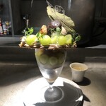 PATISSERIE ASAKO IWAYANAGI - パルフェビジュー® シャインマスカットと栗（ドリンク付） 6,160円（税込）