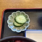 道のレストランはっぽう - きゅうりの浅漬け