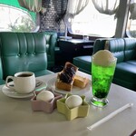 パスカル青山 - 