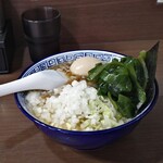 煮干し中華そば 山形屋 - 煮干し中華そば（こってり・背脂）+トッピング（穂先わかめ、味玉、タマネギ）　¥950+¥250