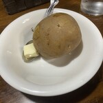 欧風カレー インディラ - 付け合わせのポテト