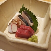 対馬のどぐろとイカ活き造り 博多 魚蔵 都ホテル店 - 