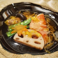 対馬のどぐろとイカ活き造り 博多 魚蔵 都ホテル店 - 