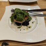 やよい鮨 - イカスミのリゾットと金目鯛のポアレ。