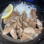 達磨さん家 - やきとり（皮･塩味）400円+税！