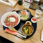 yosuga cafe - 自家製ローストビーフのちらし丼