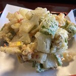 松の庵 - かき揚げアップ