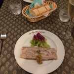 ル・クロ・モンマルトル - Entrée et Vin Mousseux☆