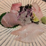 酒と料理　戸塚駅横研究所 - お造り盛合せ(¥1,280)