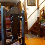 カフェ&ベーカリー とまり木 - 内装。