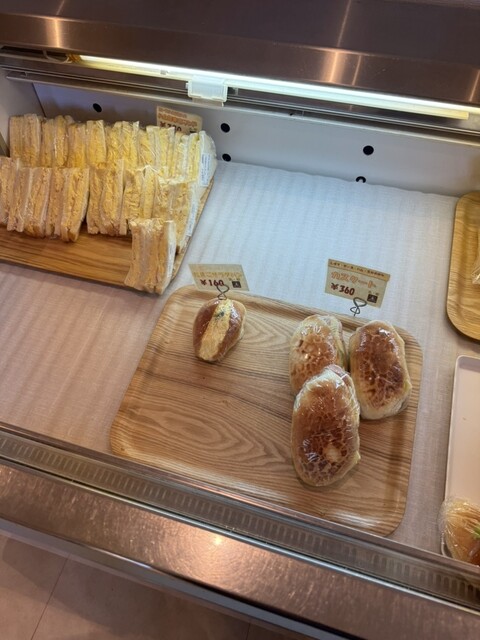 PETITS FOURS photo 2