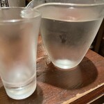 おでん 煮込みのお店 お煮かい - 日本酒(磯自慢) とっくり