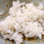 汁なし担担麺センター キング軒 - 残ったタレに半ライス投入