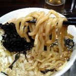 らーめん 潤 - ○得ラーメン　麺リフト