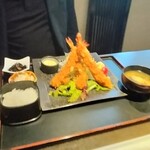 わらべ菜魚洞 - 海老フライ定食