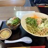 金月そば gala青い海店