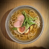 自家製粉石臼挽きうどん 青空blue 本店 - ■いちじくと鴨ハムの冷やかけうどん ¥2,000
