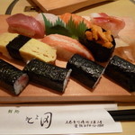 鮨処 きよ田 - ランチのにぎり寿司。