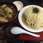 極楽うどん TKU - MKつけ麺　中盛り1000円　※2014年11月