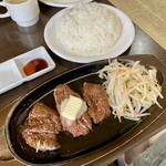 ステーキ居酒屋チャンプ - 料理写真: