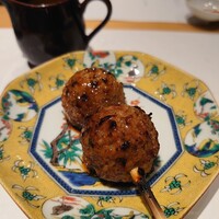 不二楼 - 熟成つくね 卵黄添え