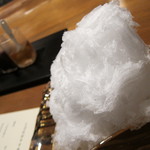 六雁 - デザート 六雁名物！ かき氷 白いマカロン (2013/08)