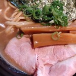 麺の極 はなみち - 醤油ら～麺（アップ）