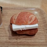 テッティー ベーカリーアンドカフェ - 料理写真:あんバター：220円