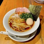 麺屋 まほろ芭 - あっさり淡麗醤油玉子入り