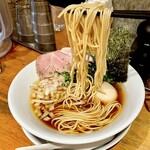 麺屋 まほろ芭 - あっさり淡麗醤油玉子入り