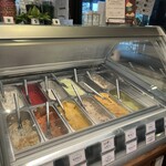 レストラン ペニーレイン - ジェラート。ピスタチオ美味しかったです。