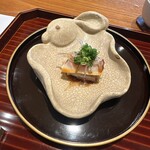 日本料理 別府 廣門 - 先付 シマアジ炙り薬味野菜