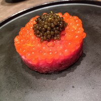 焼肉うしごろ 池袋店 - 新いくらと和牛のタルタル
                    
                    