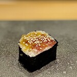 龍寿し - 糸瓜と中トロの太巻き。贅沢に一口でいただきます♪トロと糸瓜のシャキシャキ感が合う合う✩.*˚