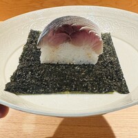 割鮮 入たに - アジの棒鮨